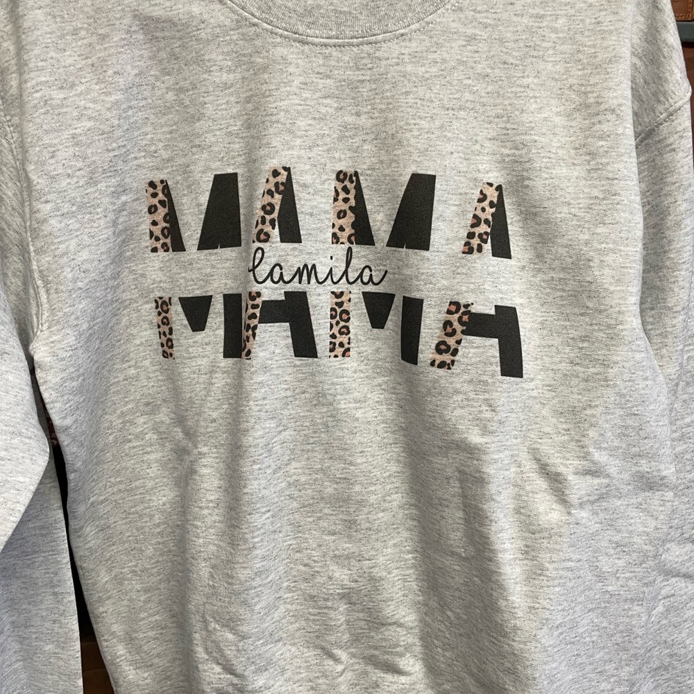 Women’s small MAMA CAMILA Sweatshirt NEW